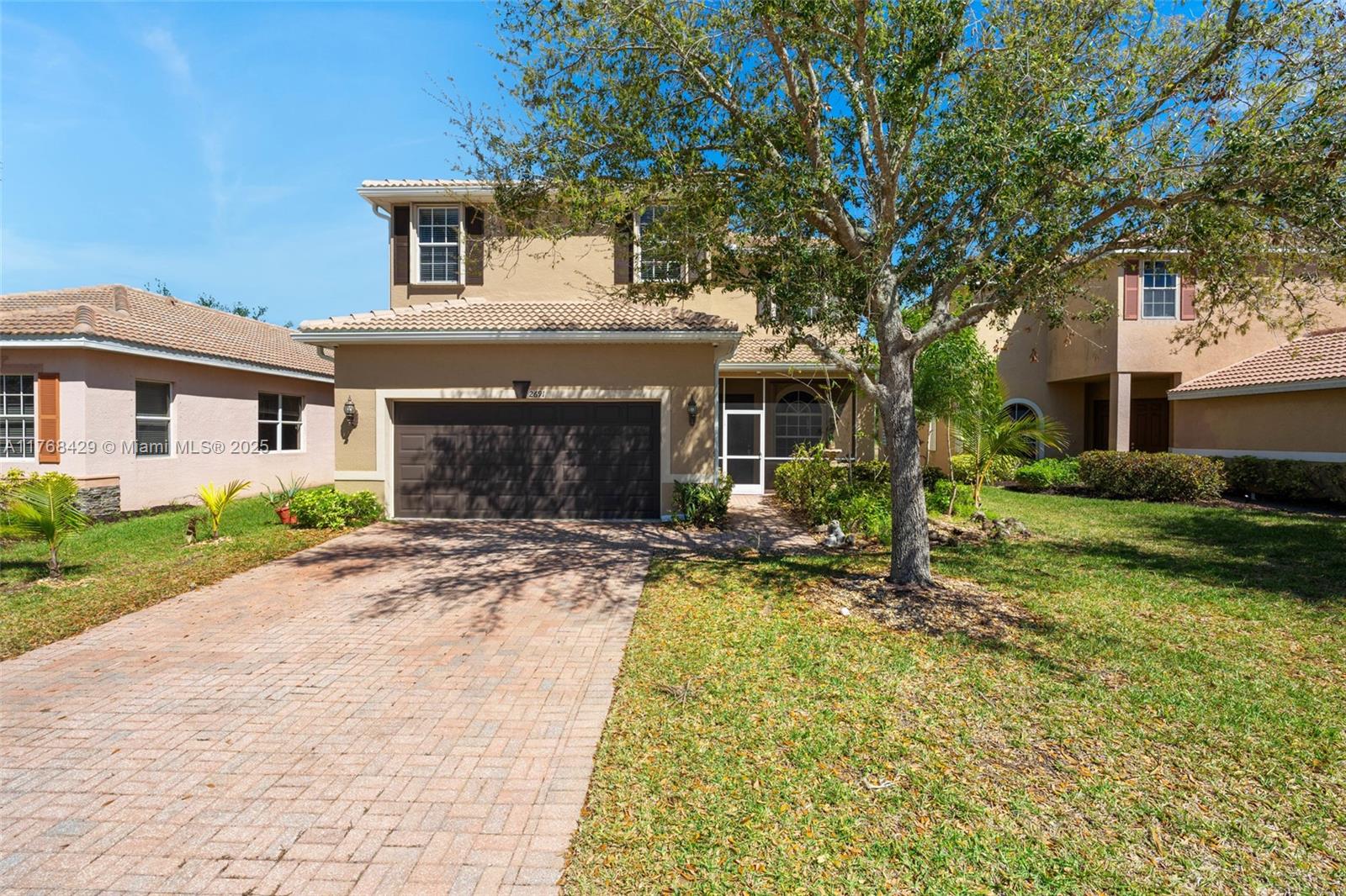 2691 SUNSET LAKE DR, Cape Coral FL 33909