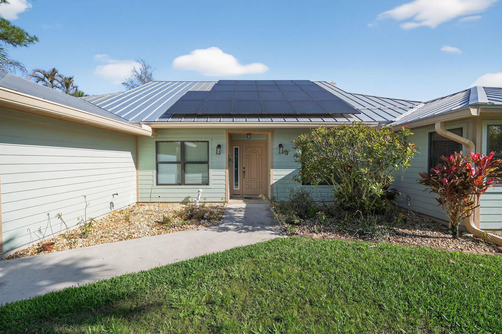 8535 SE May Terrace, Hobe Sound FL 33455