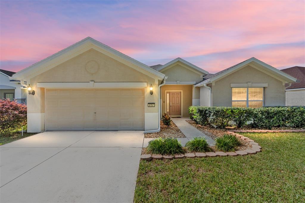 5752 SW 40TH PLACE