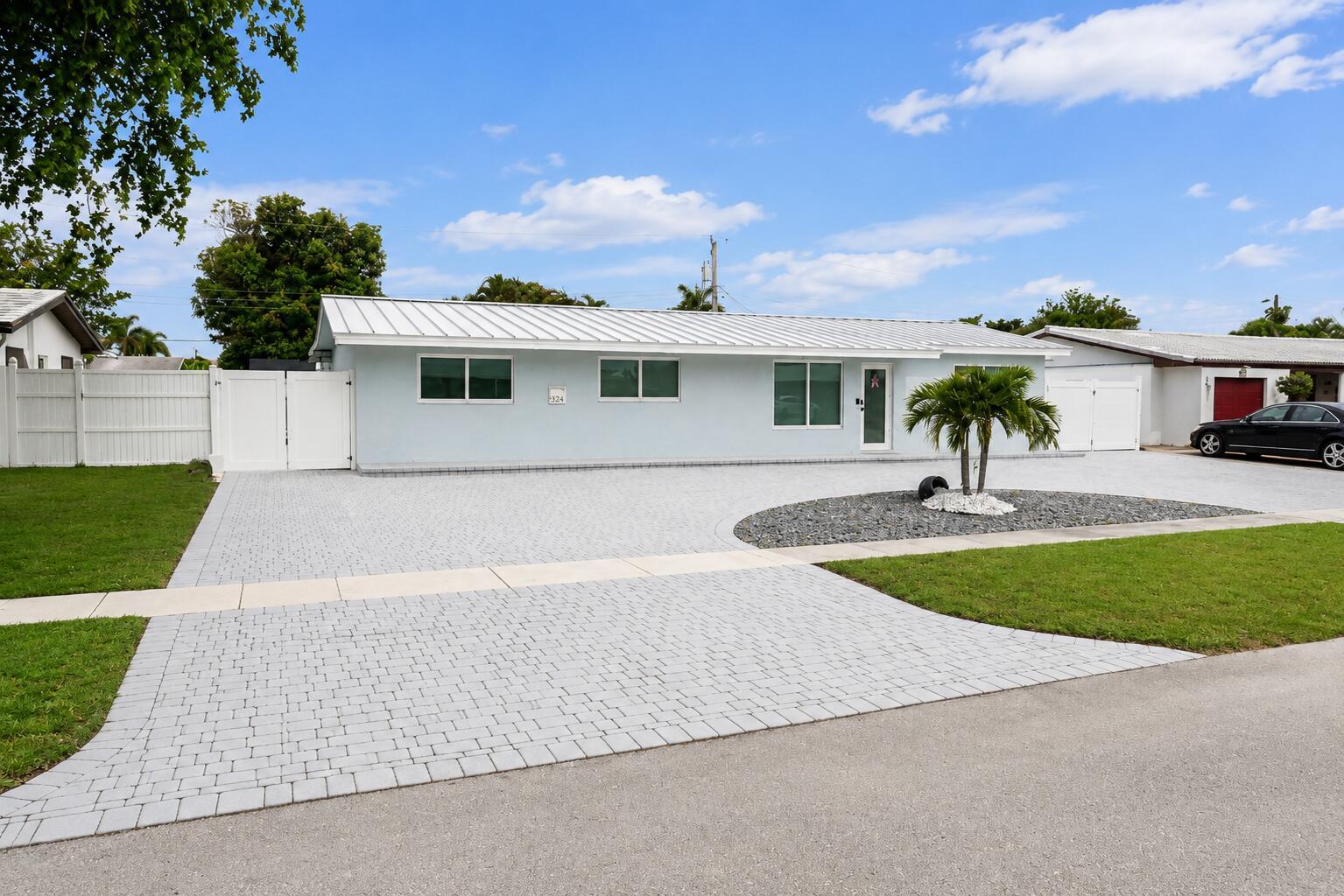 1316 SE 3rd Avenue, Deerfield Beach FL 33441
