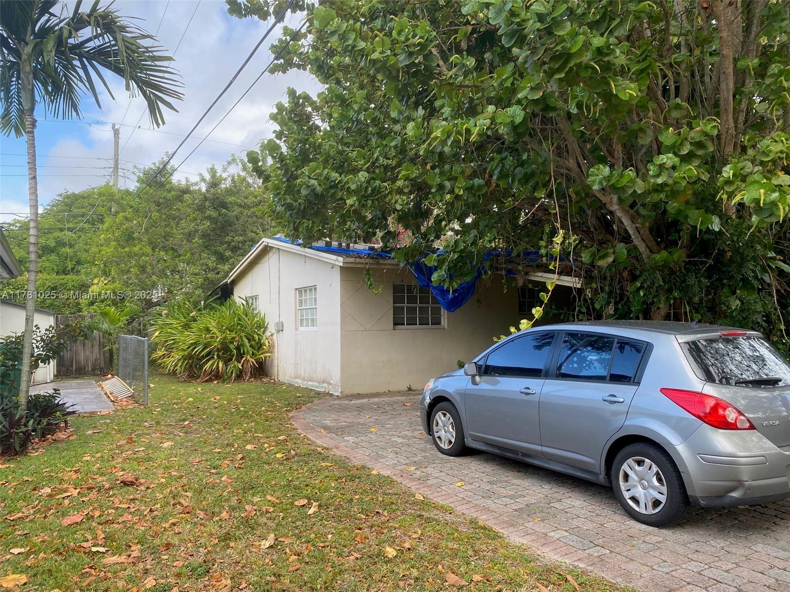 5244 SW 89th Ave, Miami FL 33165