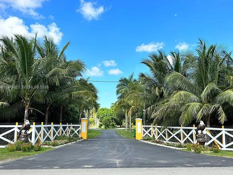 26800 SW 202nd Ave, Homestead FL 33031