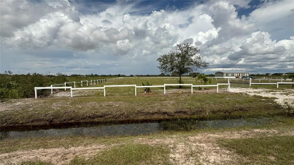 20375 NW 248TH STREET, OKEECHOBEE, FL — photo 3 of 4