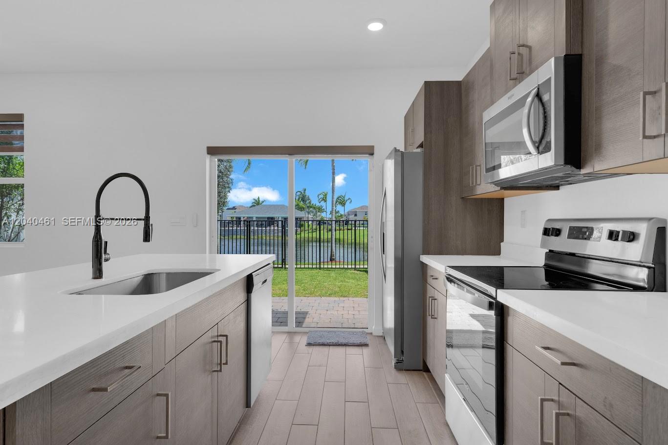 805 SE 18th St, Homestead FL 33034