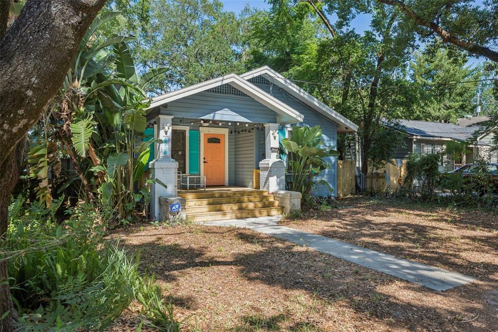 4208 N MARGUERITE