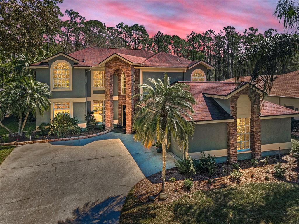 2075 WARWICK DRIVE