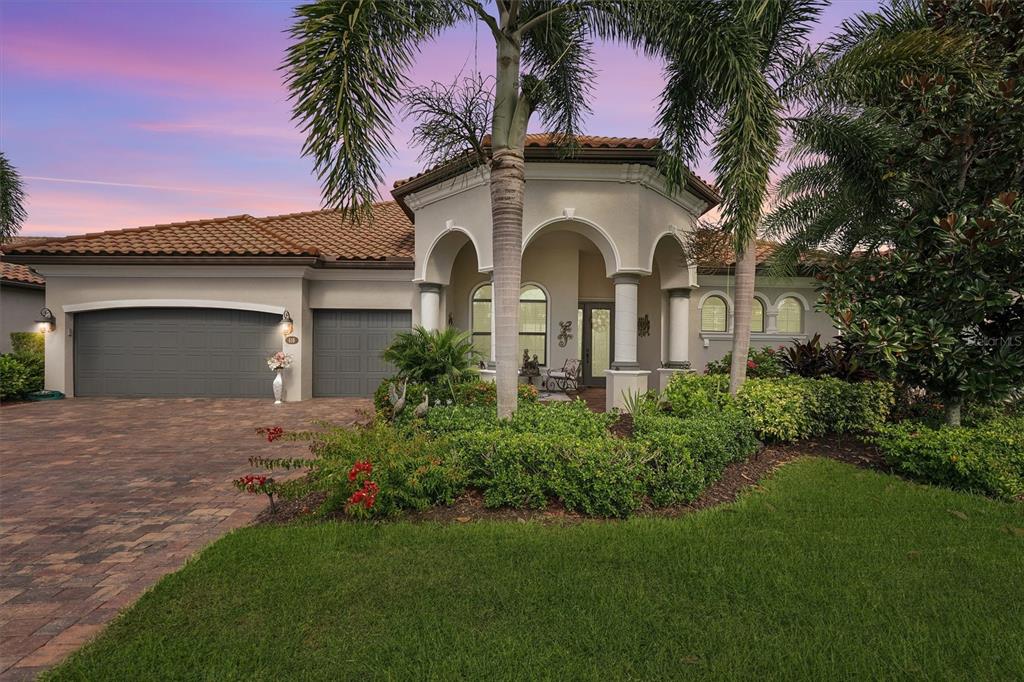 610 MOORINGS WAY