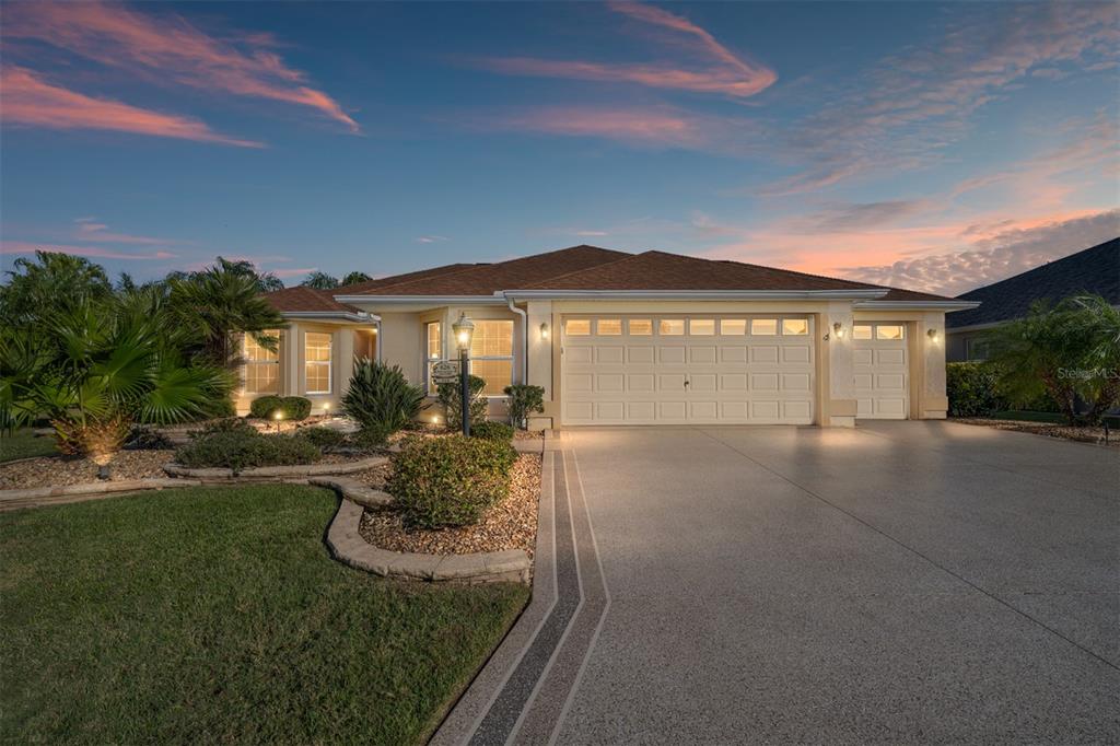 626 ARCOLA COURT