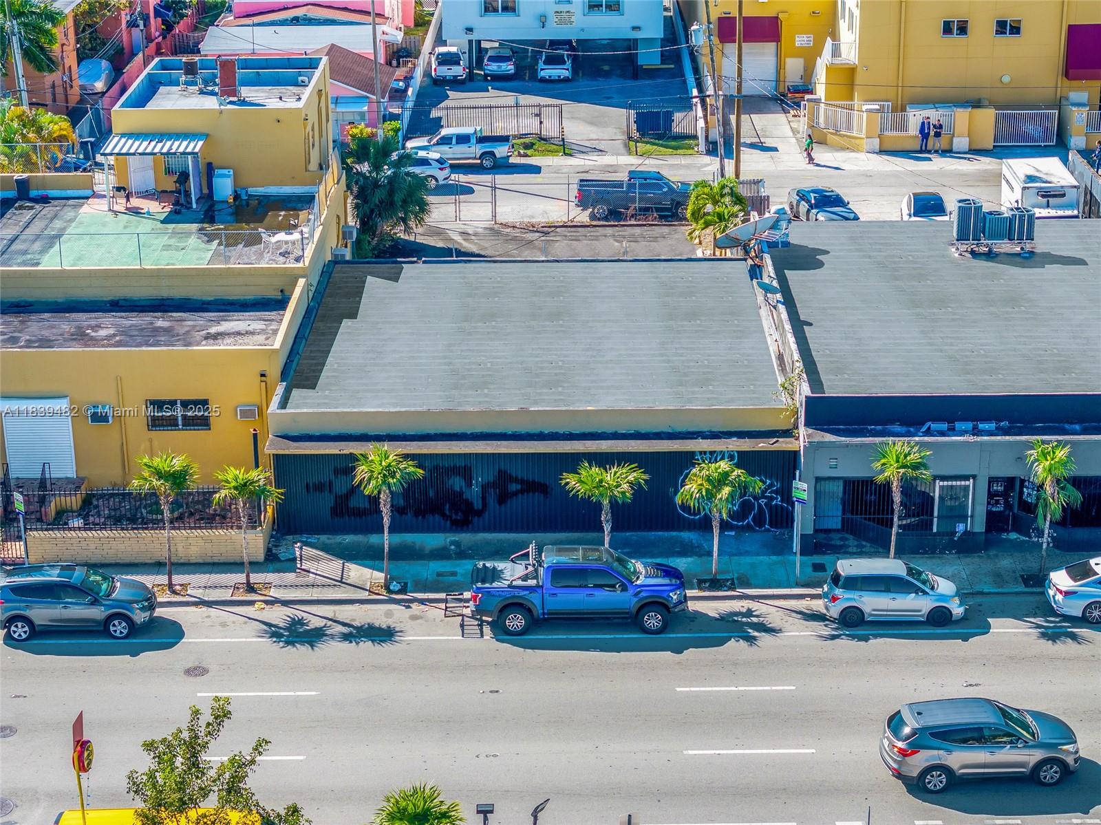 1554 W Flagler St, Miami FL 33135