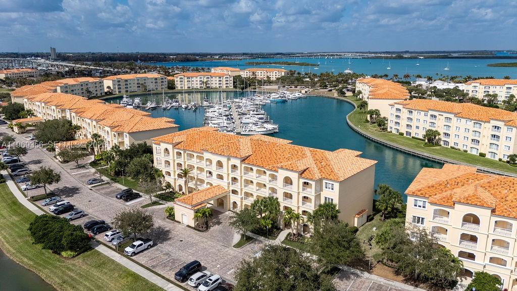 17 Harbour Isle Dr W # 103, Fort Pierce FL 34949