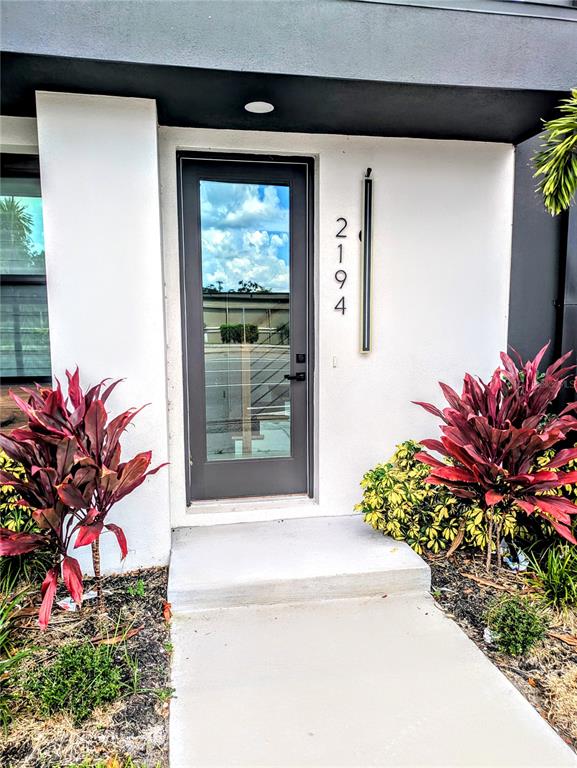 2194 FRUITVILLE ROAD