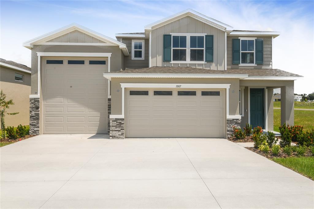 1007 WISTERIA WAY
