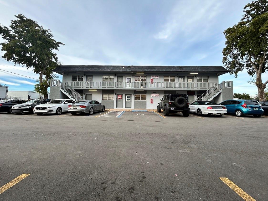 5981 Funston St # B5, Hollywood FL 33023