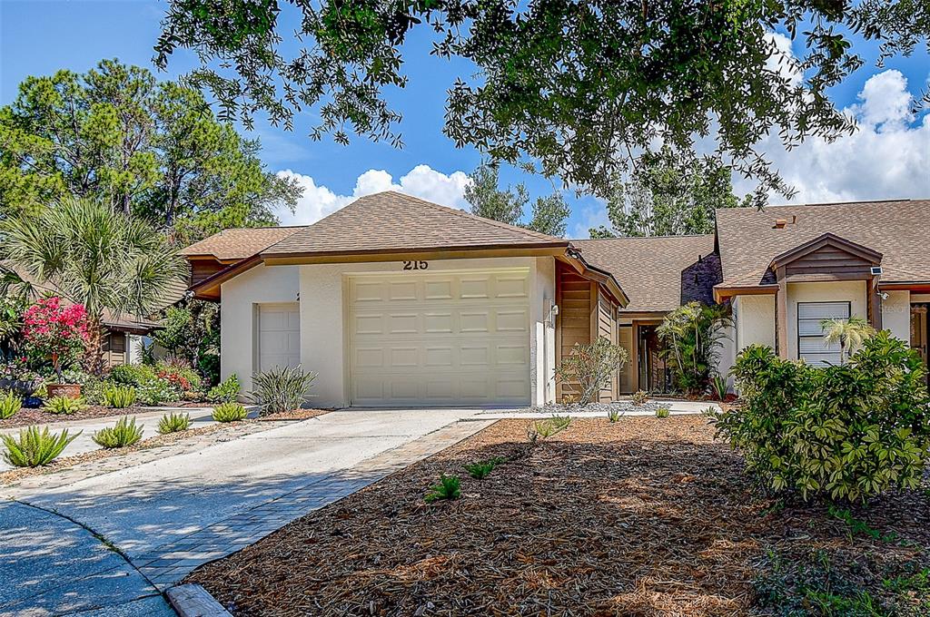 215 LIGHTHOUSE COURT UNIT 40215