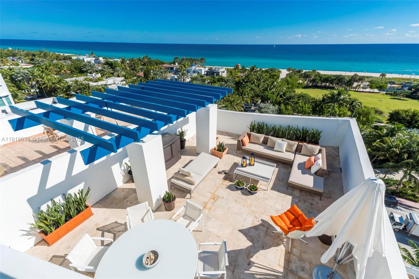 7600 Collins Ave # 1012, Miami Beach FL 33141
