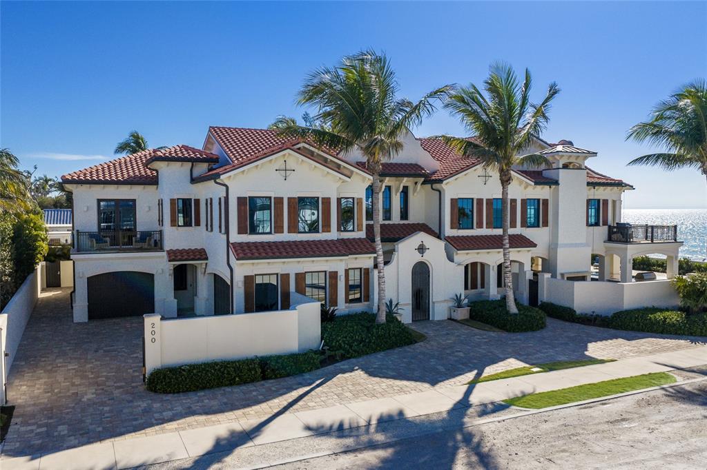 200 BANYAN STREET