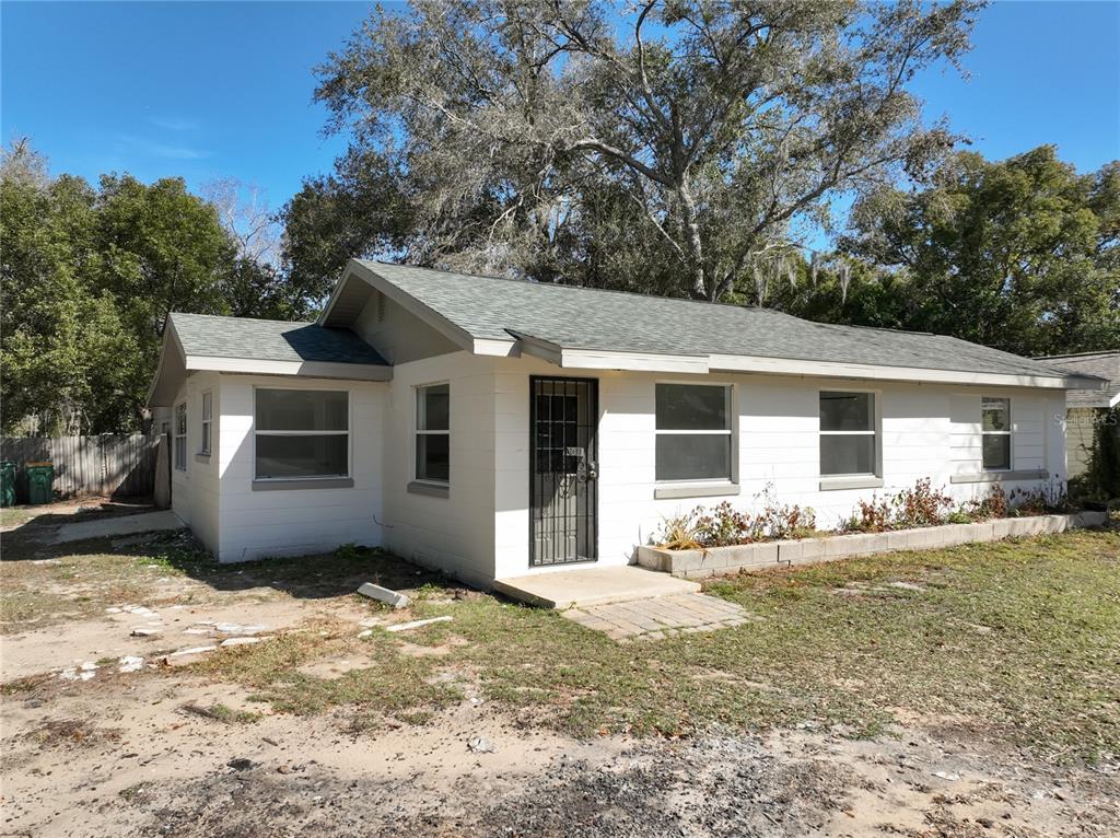 301 E ATWATER AVENUE, EUSTIS, FL — photo 2 of 30