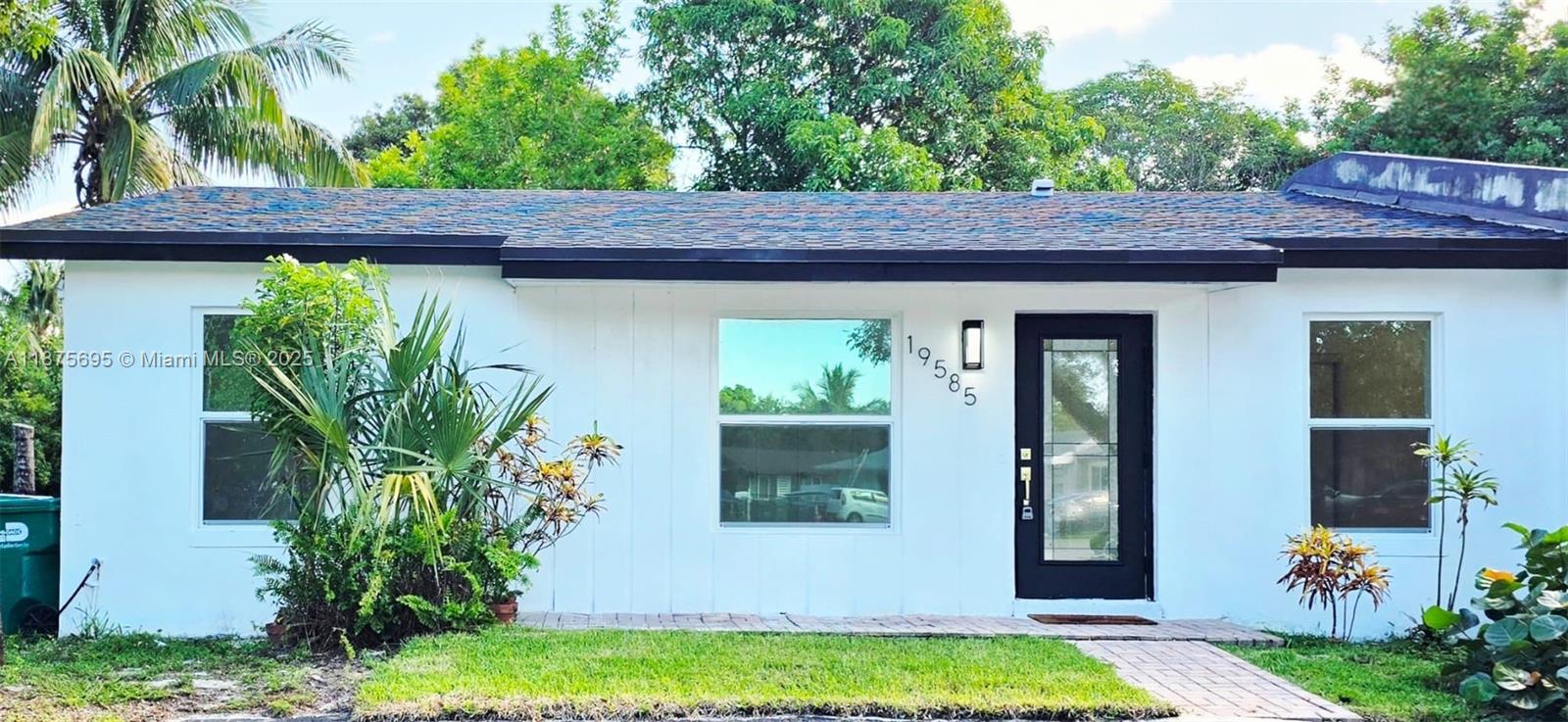 19585 NW 29th Ct, Miami Gardens FL 33056