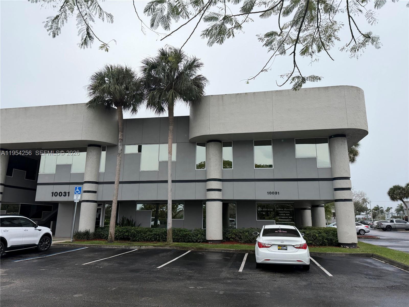 10031 Pines Blvd, Pembroke Pines FL 33024