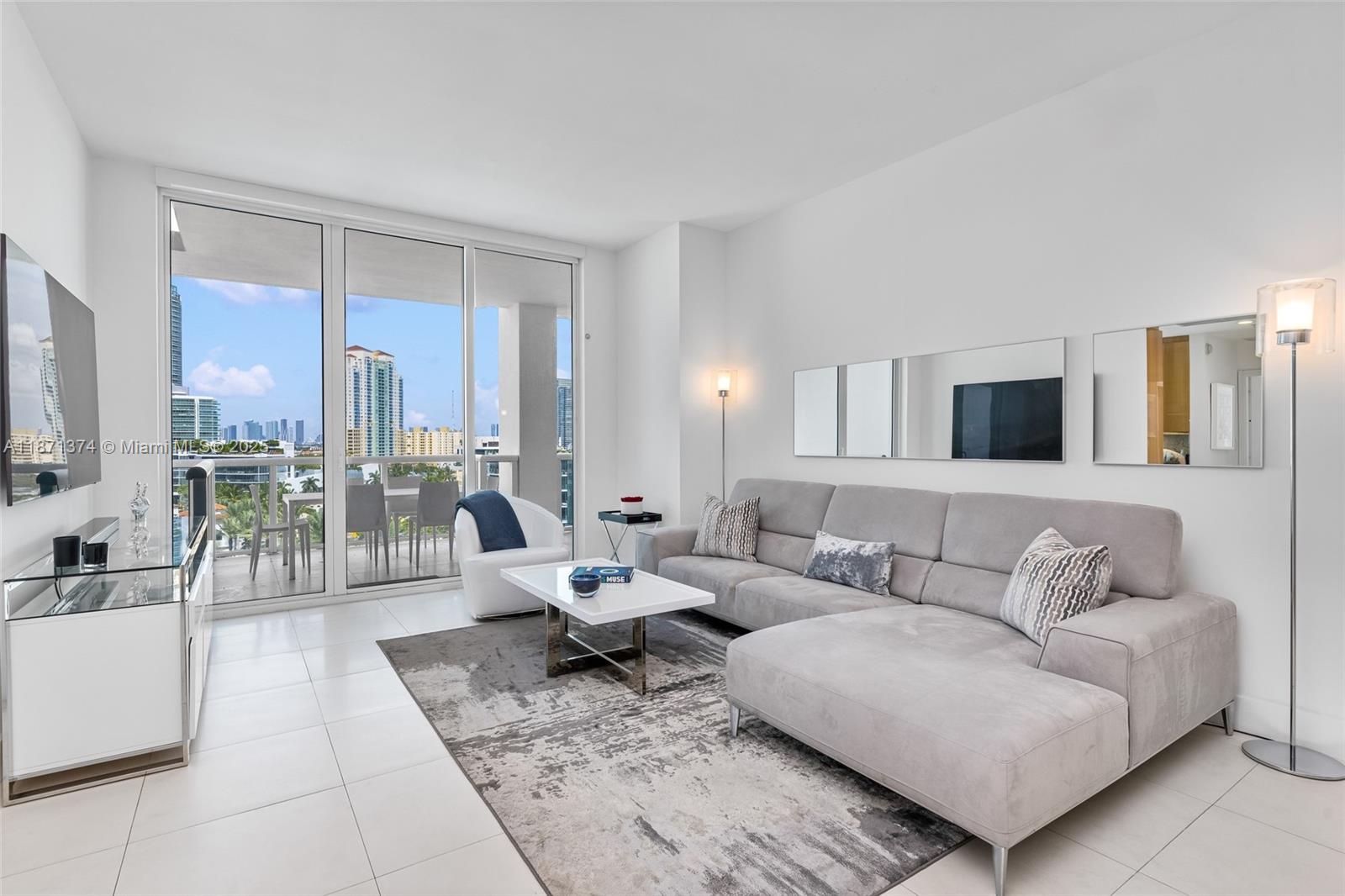 50 S Pointe Dr # 1005, Miami Beach FL 33139