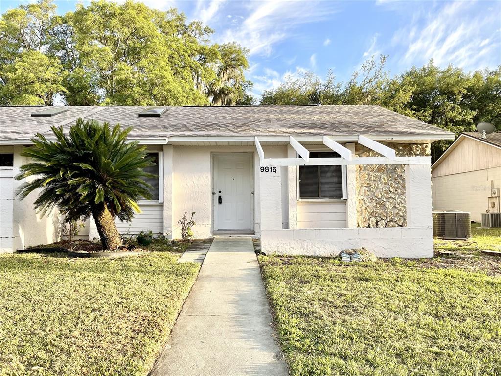 9816 RIVER CREST COURT