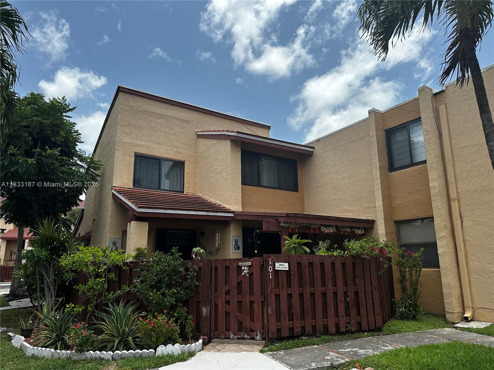 311 W Park Dr # 13, Miami FL 33172