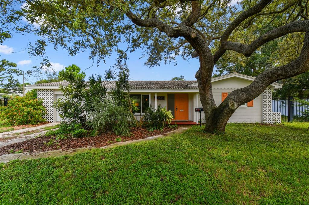 2055 PINELLAS POINT DRIVE S