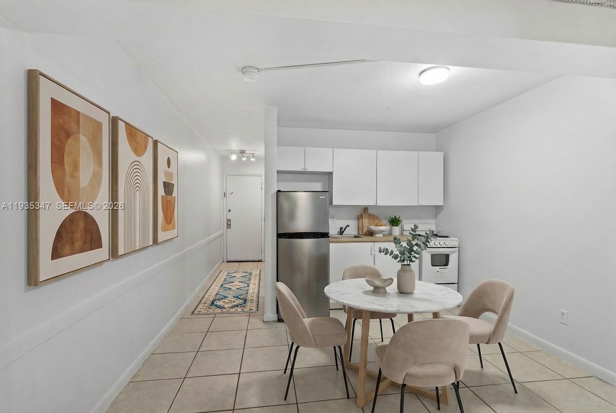 318 MAJORCA AVE # 203, Coral Gables FL 33134