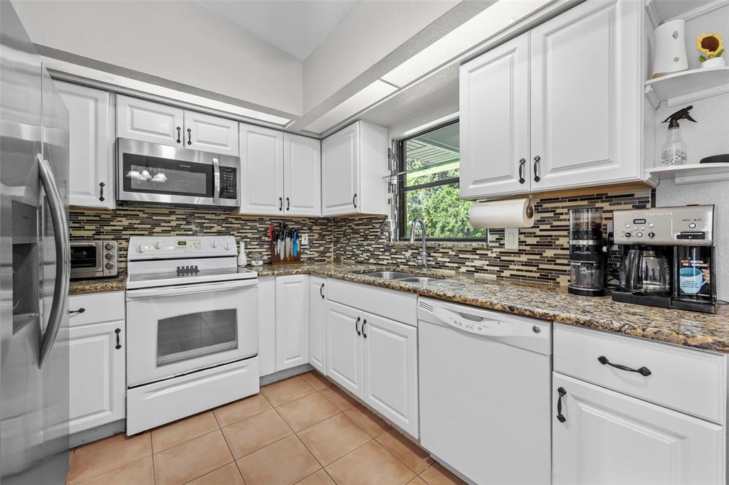 119 EPPINGER DRIVE, PORT CHARLOTTE, FL — photo 3 of 23