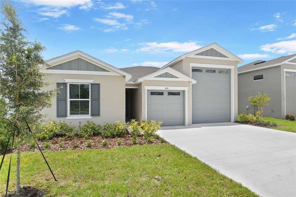 1034 WISTERIA WAY