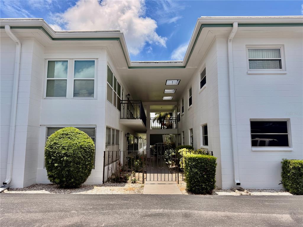 3100 HARTFORD STREET N UNIT 114