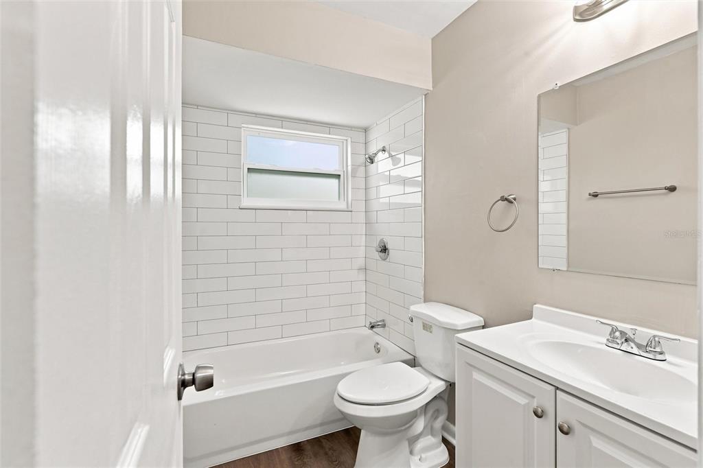 1594 BEACON DRIVE, PORT CHARLOTTE, FL — photo 4 of 30