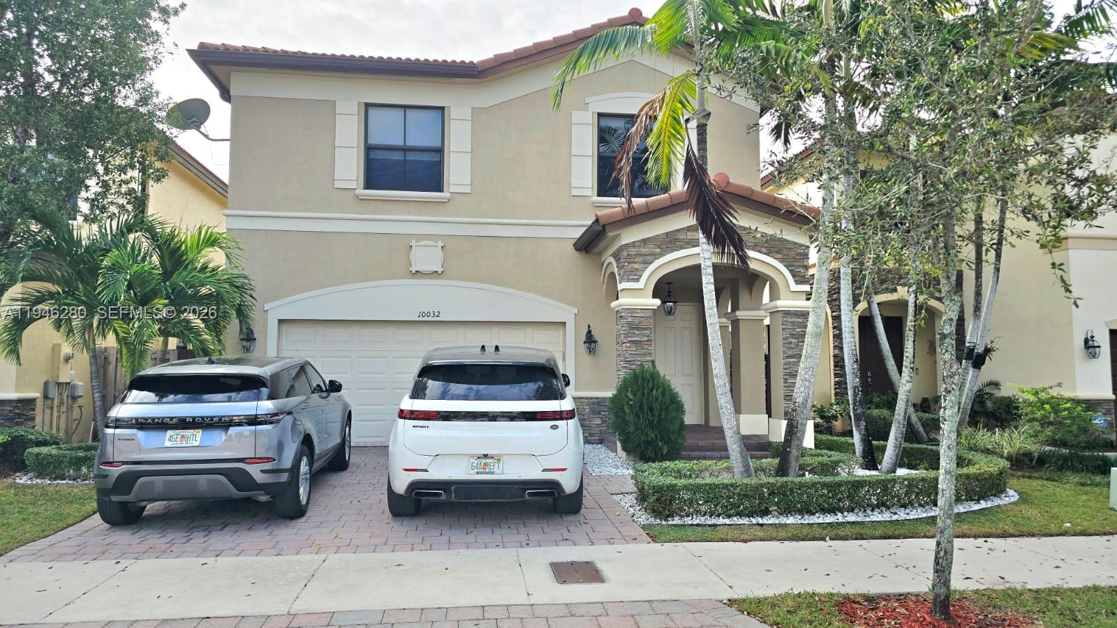 10032 NW 87th Ter, Doral FL 33178