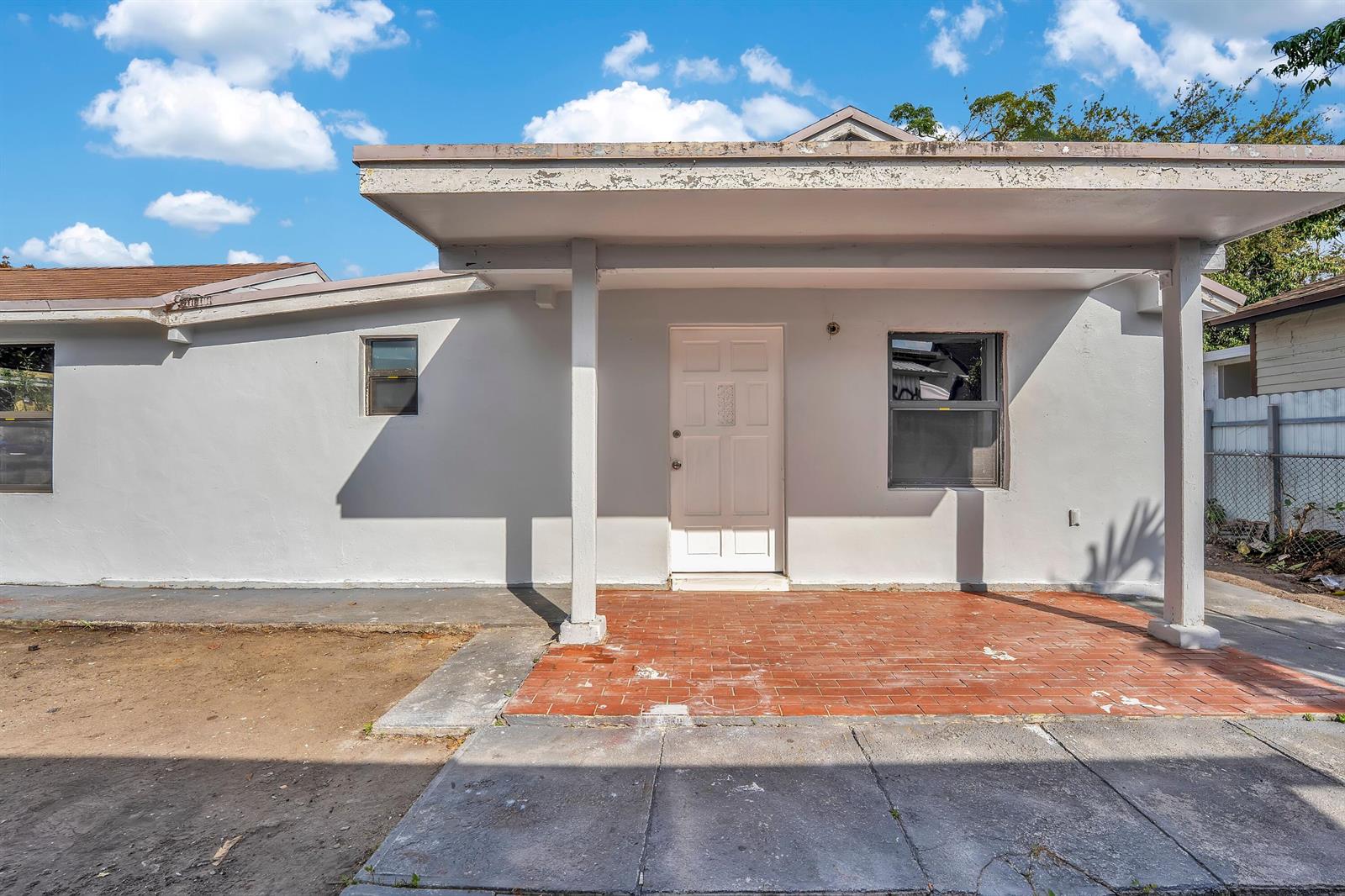 2428 NW 28th Street Rear, Miami FL 33142