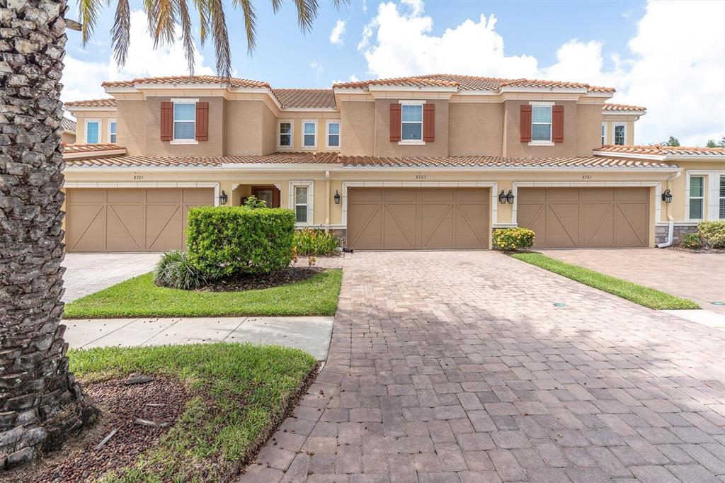 8703 TERRACINA LAKE DRIVE