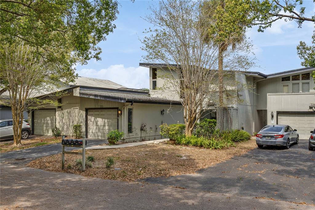 1318 CHEBON CT COURT Unit E-F