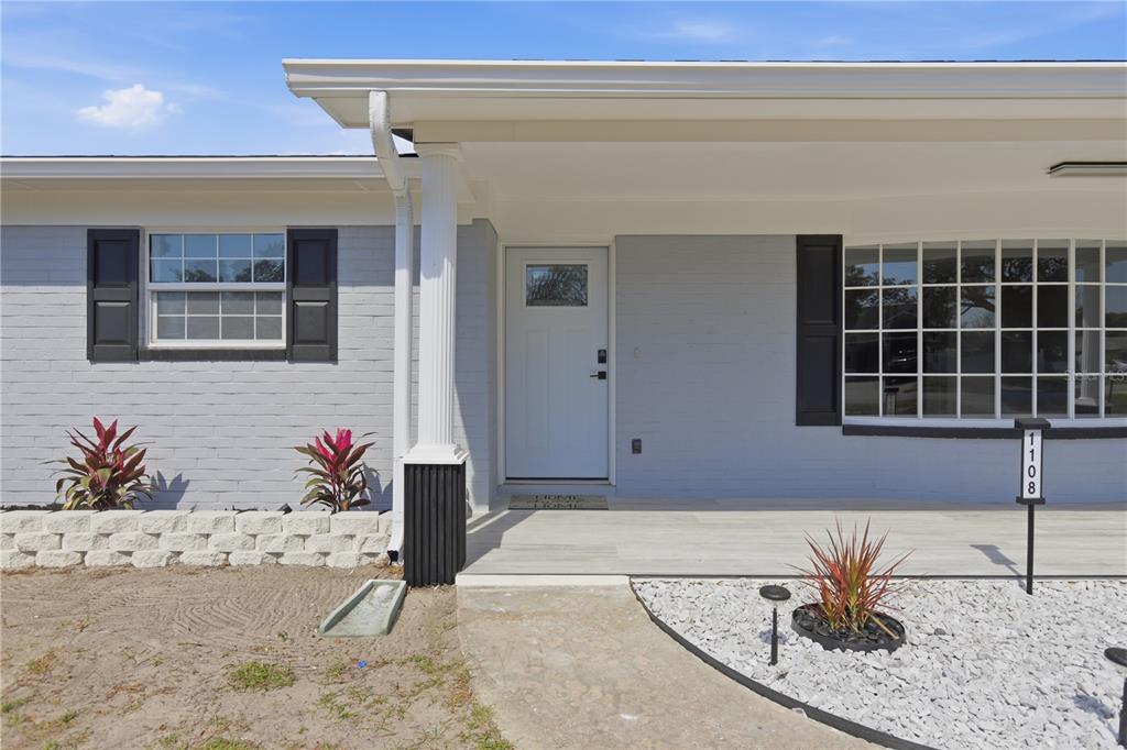 1108 BALFOUR DR
