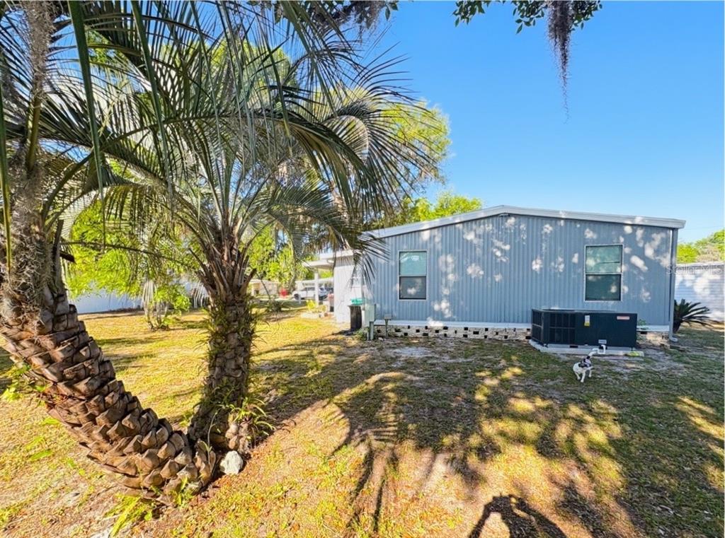 108 N TIMBER TRAIL, WILDWOOD, FL — photo 5 of 24