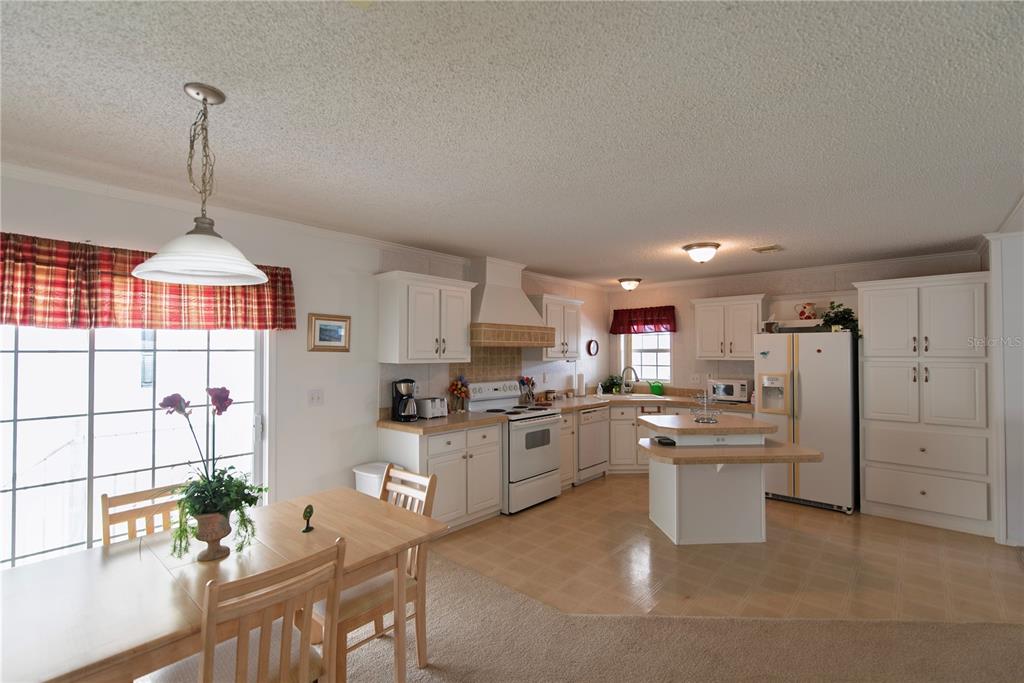 36 FREEMAN AVENUE, PUNTA GORDA, FL — photo 4 of 27