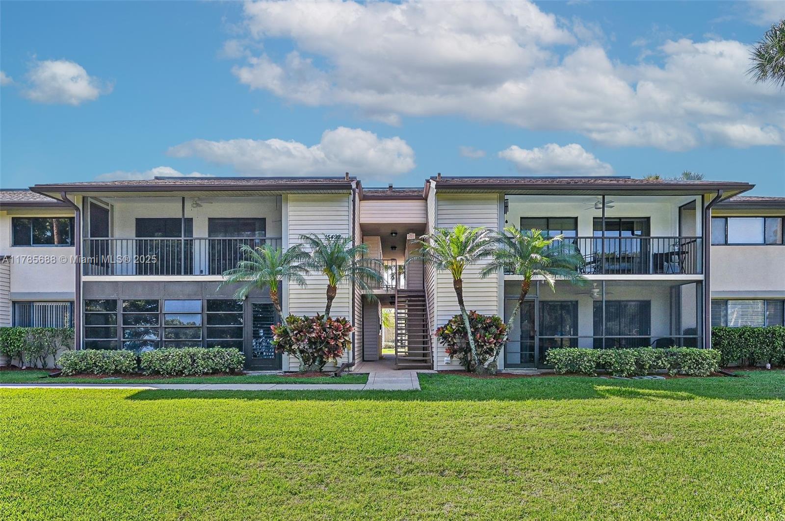15492 Lakes Of Delray Blvd # 205, Delray Beach FL 33484