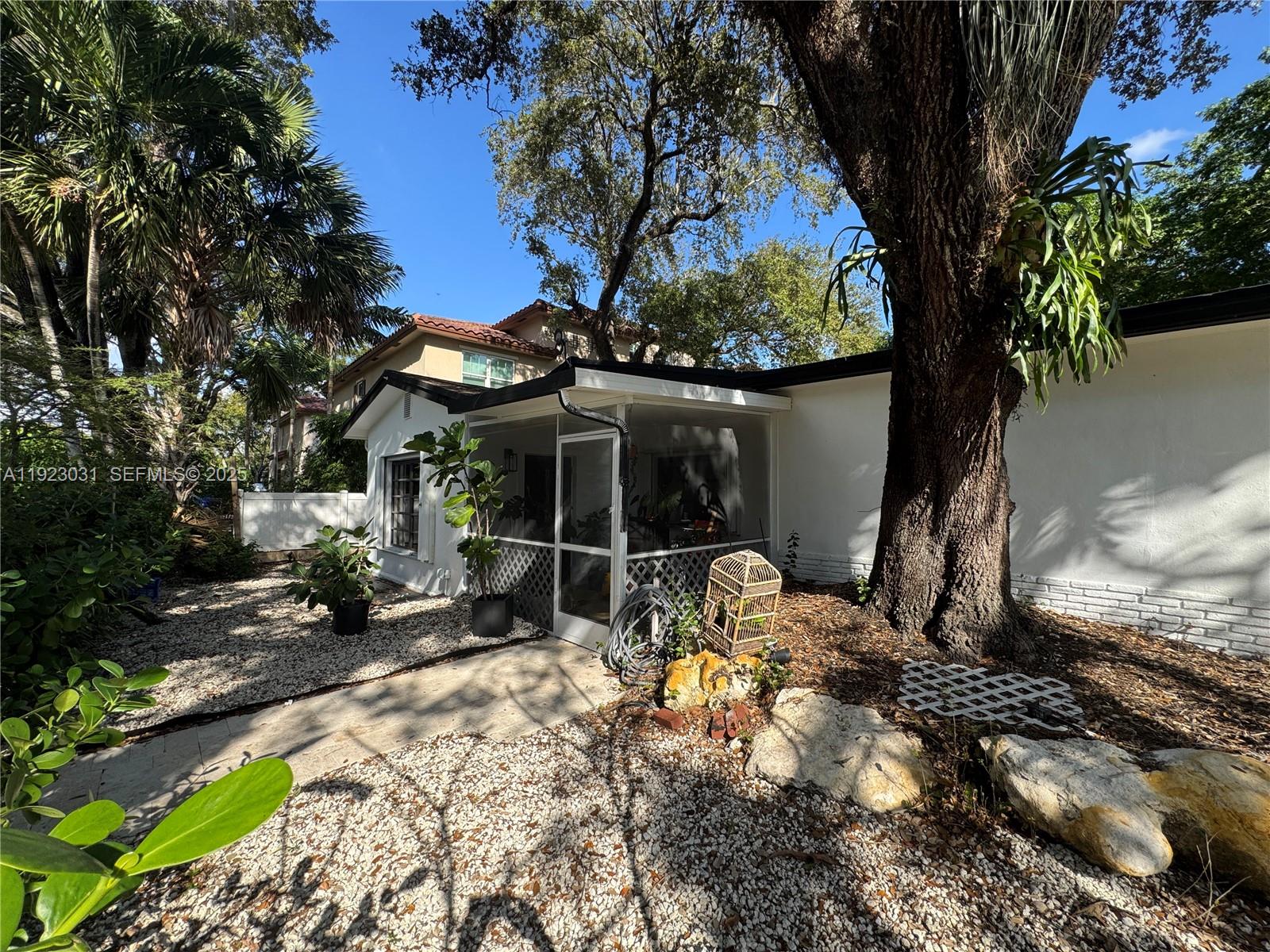 2390 SW 18th Ave, Fort Lauderdale FL 33315