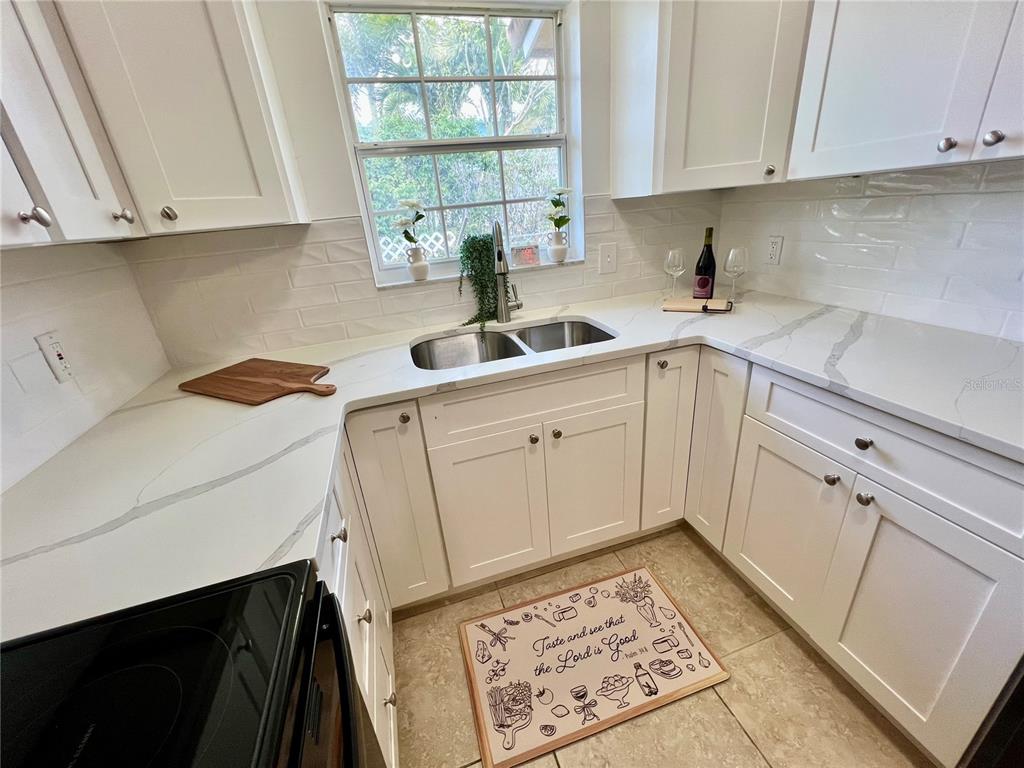 11315 3RD STREET E UNIT C, TREASURE ISLAND, FL — photo 2 of 30
