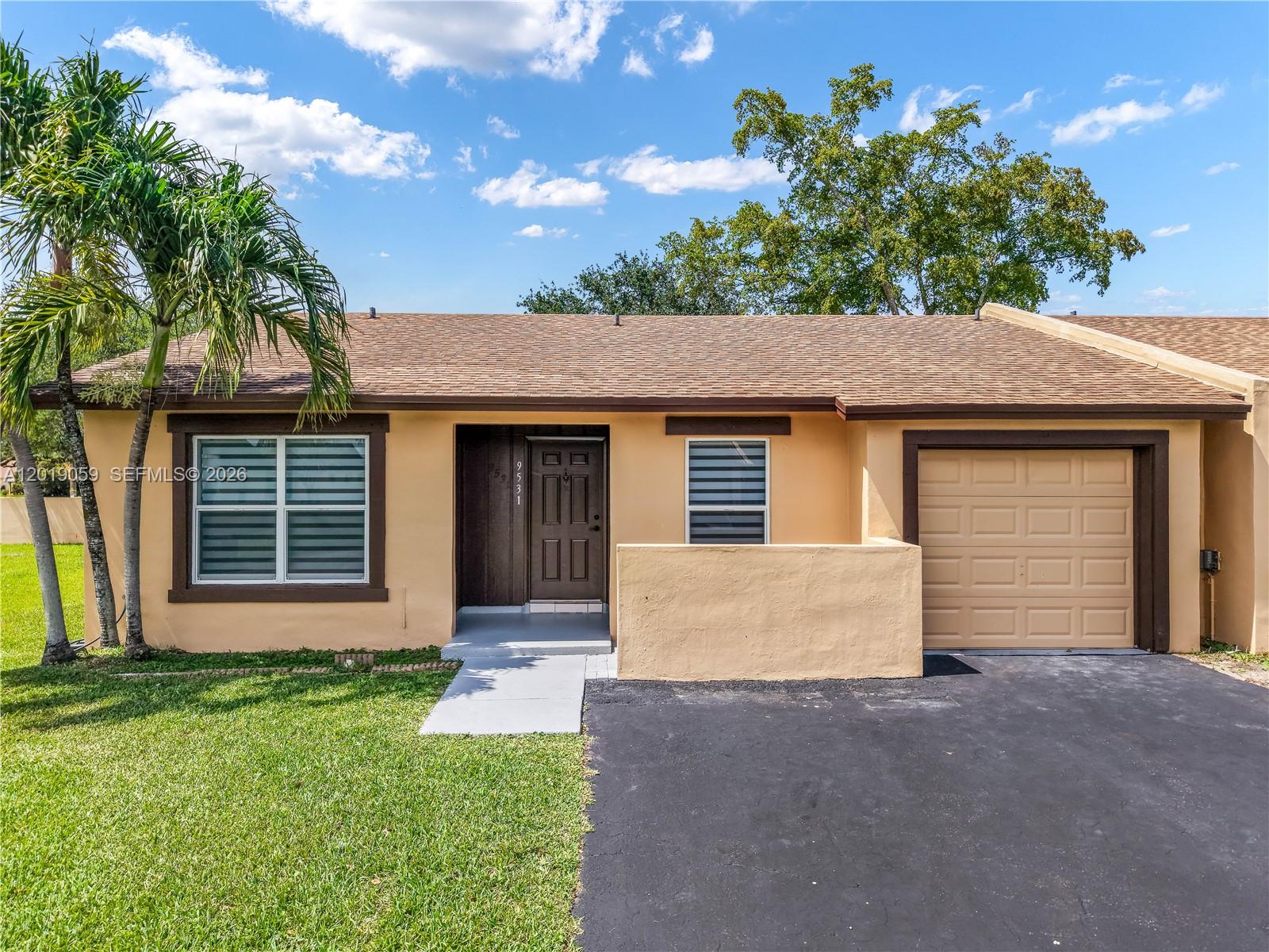 9531 W Heather Ln, Miramar FL 33025