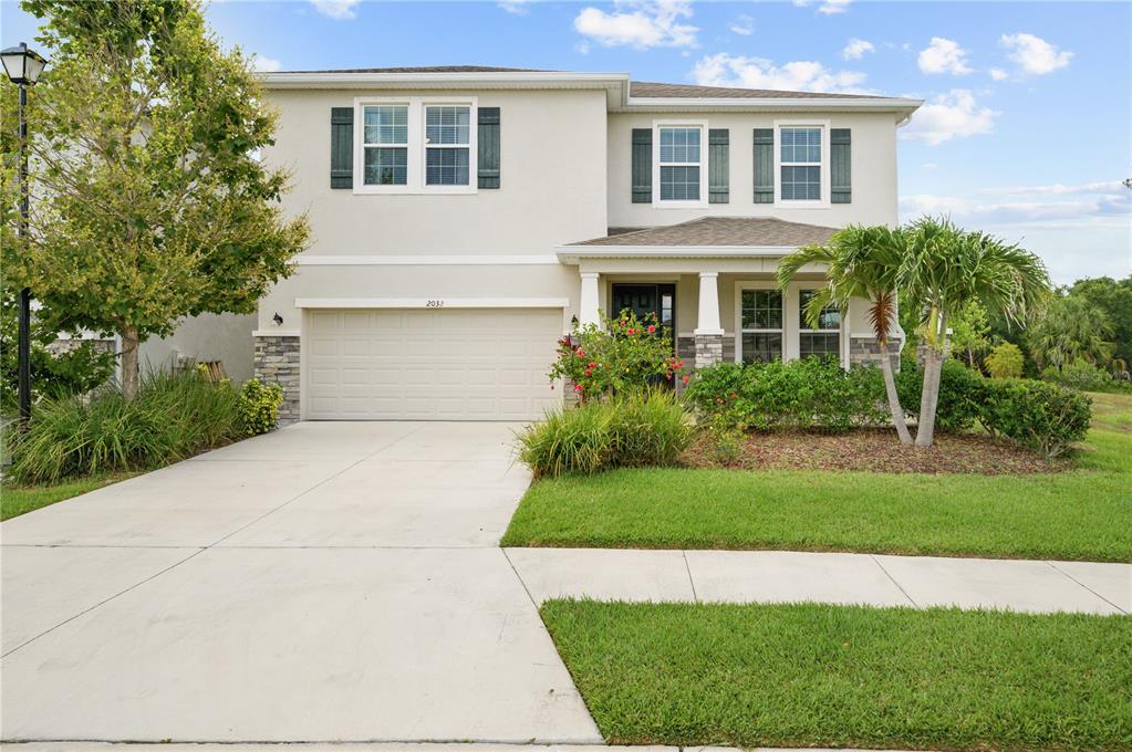 2032 MIDNIGHT PEARL DRIVE