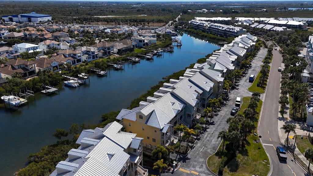 547 BAHIA BEACH BOULEVARD, RUSKIN, FL — photo 4 of 30