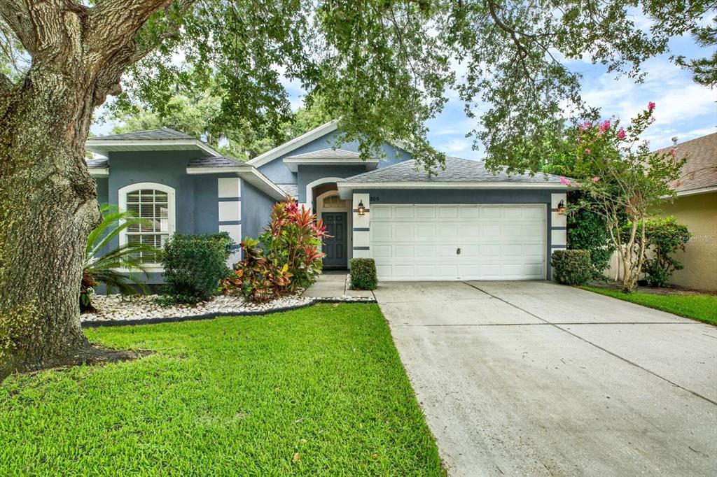 805 STRAW LAKE DRIVE