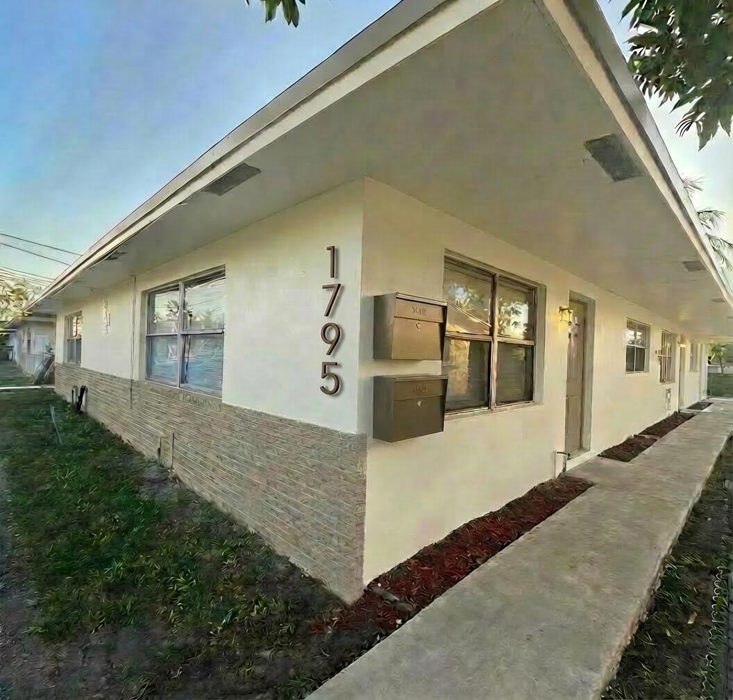 1795 NW 55th Avenue Apt 3, Lauderhill FL 33313