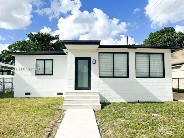 4990 E Palm Ct, Hialeah FL 33013