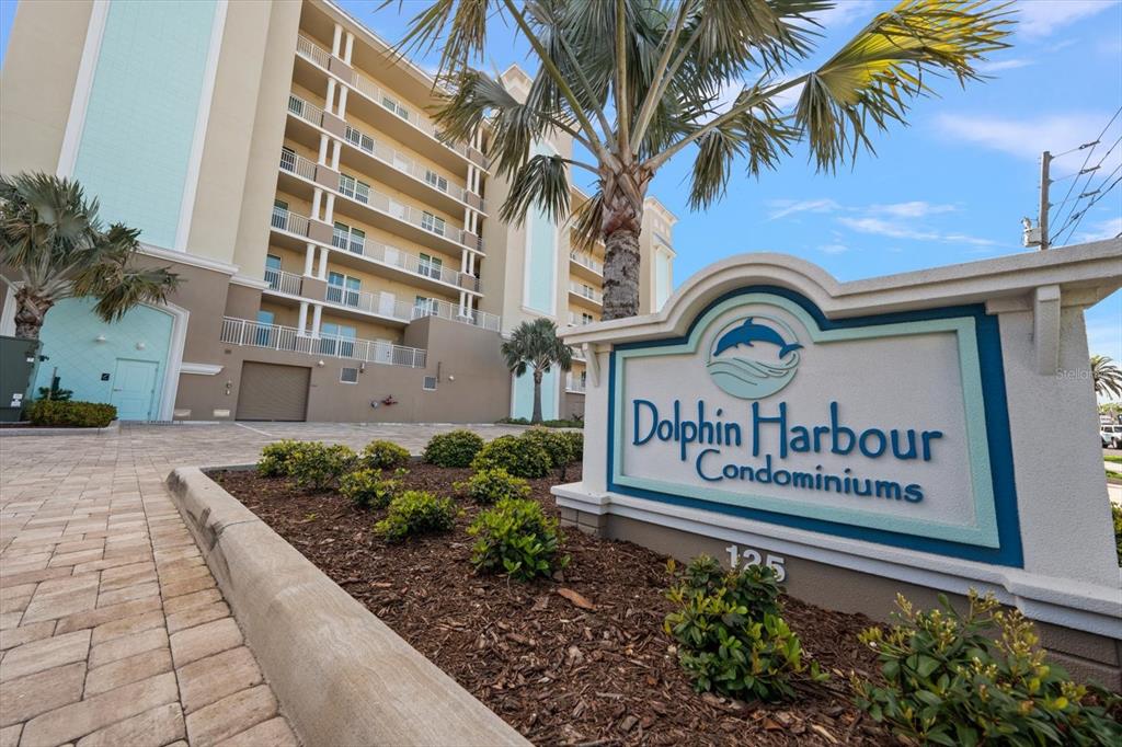 125 ISLAND WAY UNIT 402
