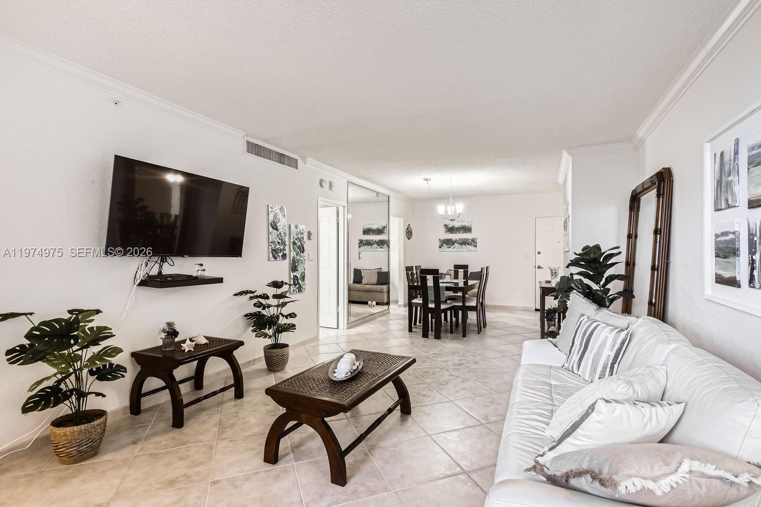 2501 S Ocean Dr, Hollywood FL 33019